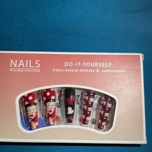 Betty Boop DIY Nail Set